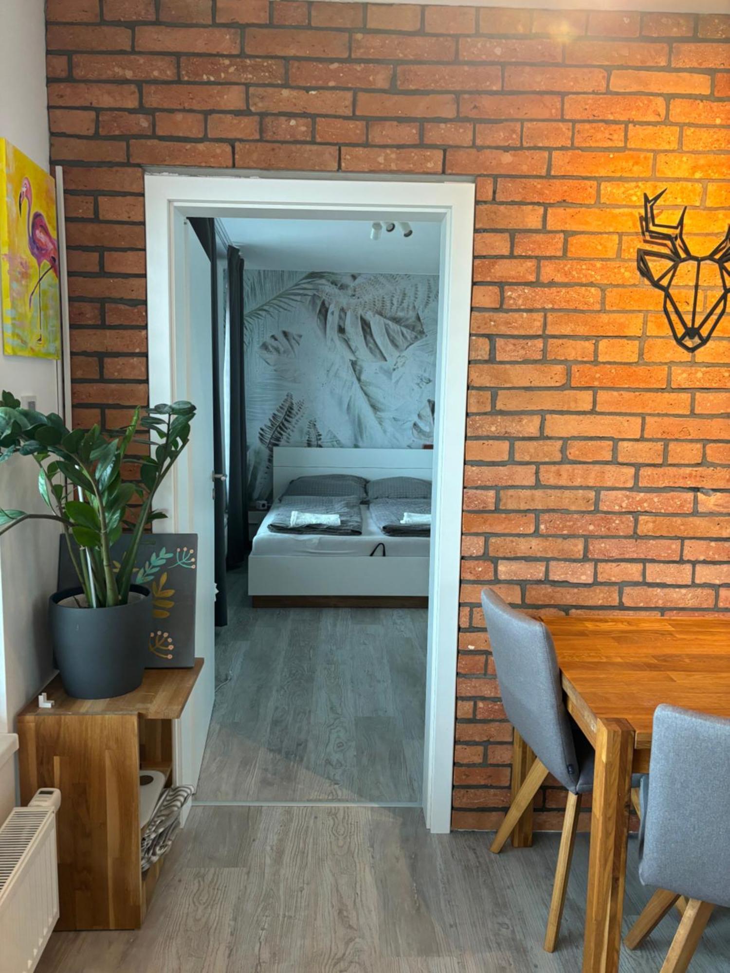 Premiere - Private Parking * Pressburg