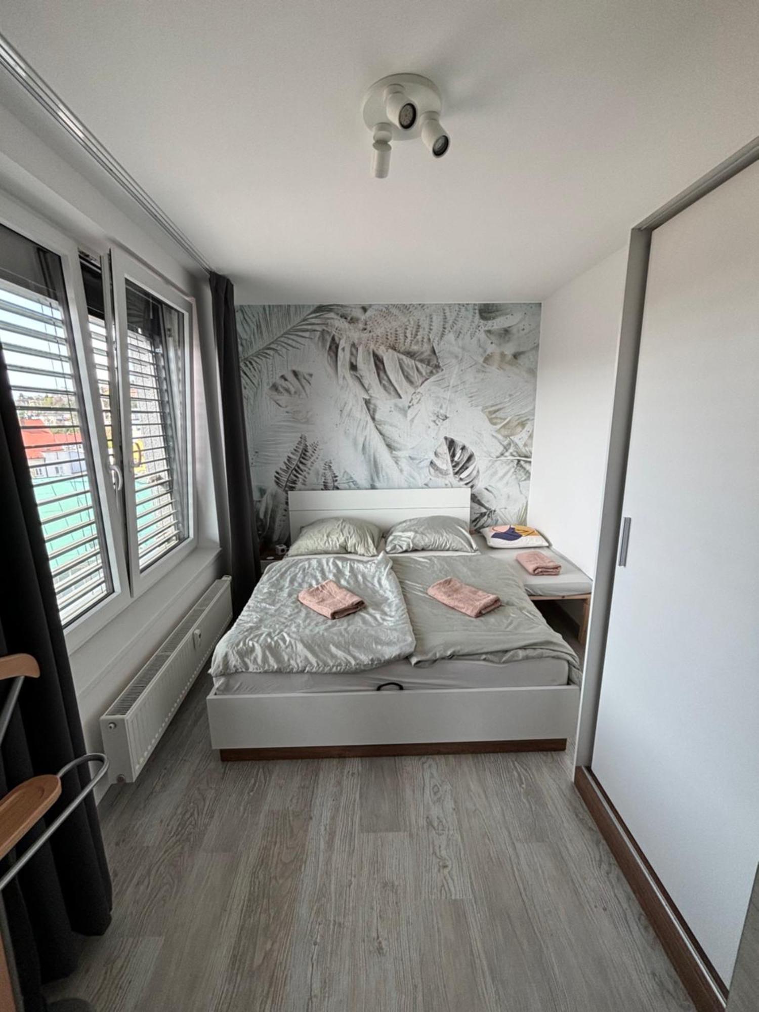 Premiere - Private Parking Appartement